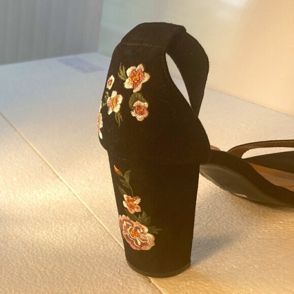 Lane Bryant SZ 11W Black Suede Ankle strap embroidery heel dressy sandal party - Picture 7 of 9